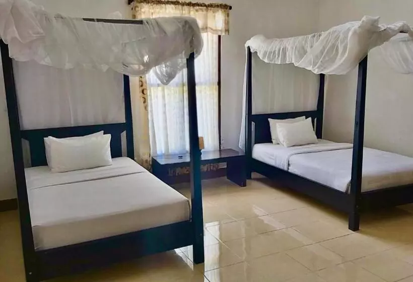 Aman Gati Hotel Lakey