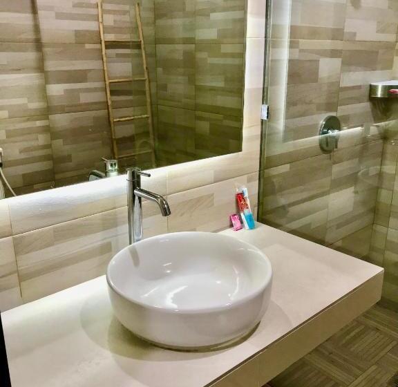 Aman Gati Hotel Lakey