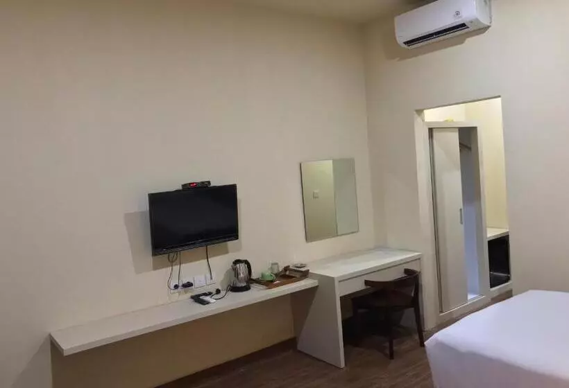 Aman Gati Hotel Lakey