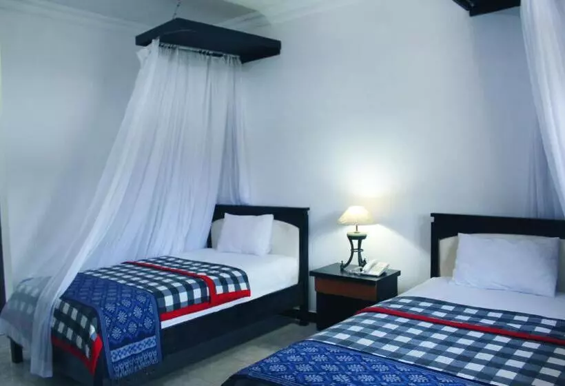 Aman Gati Hotel Lakey