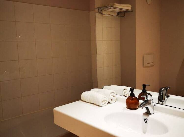 Отель Artémis Hôtel & Spa Bistro Coquet