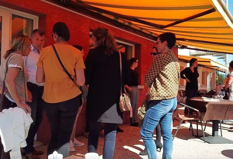 Отель Artémis Hôtel & Spa Bistro Coquet