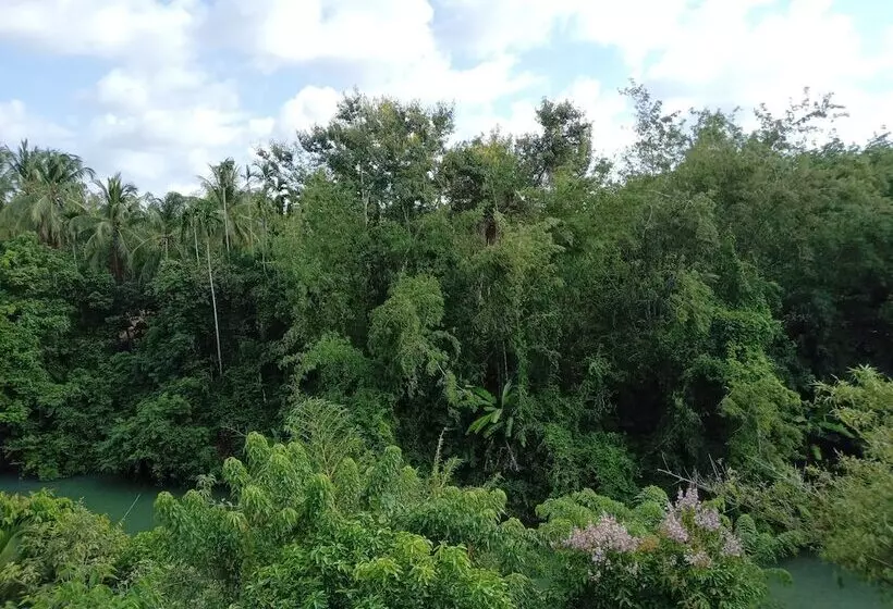 هتل Ban Kiangnam Resort