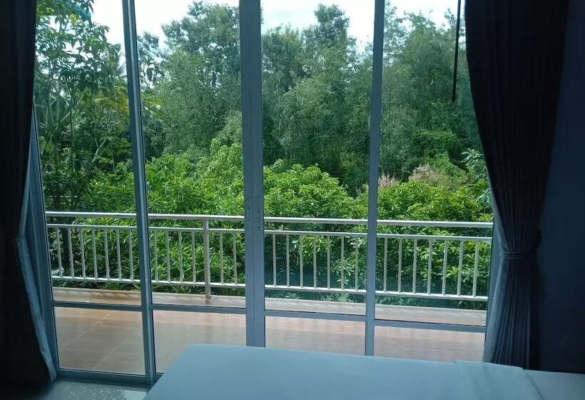 هتل Ban Kiangnam Resort