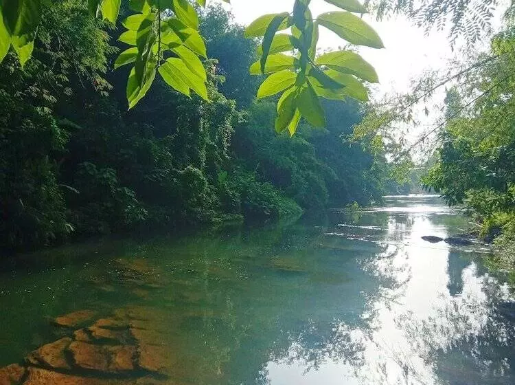 هتل Ban Kiangnam Resort