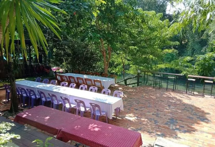 هتل Ban Kiangnam Resort