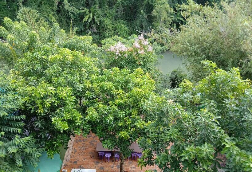 호텔 Ban Kiangnam Resort