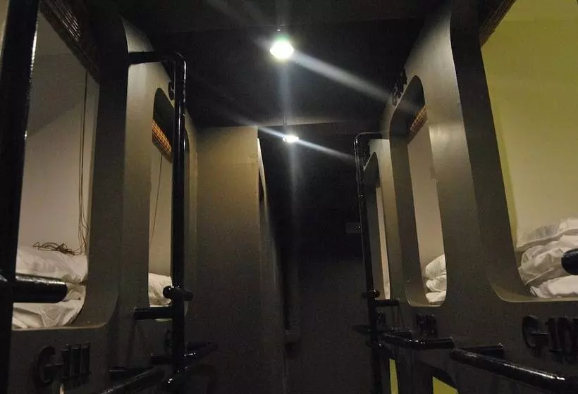 Hotelli Capsule Hostel Chiangkhan