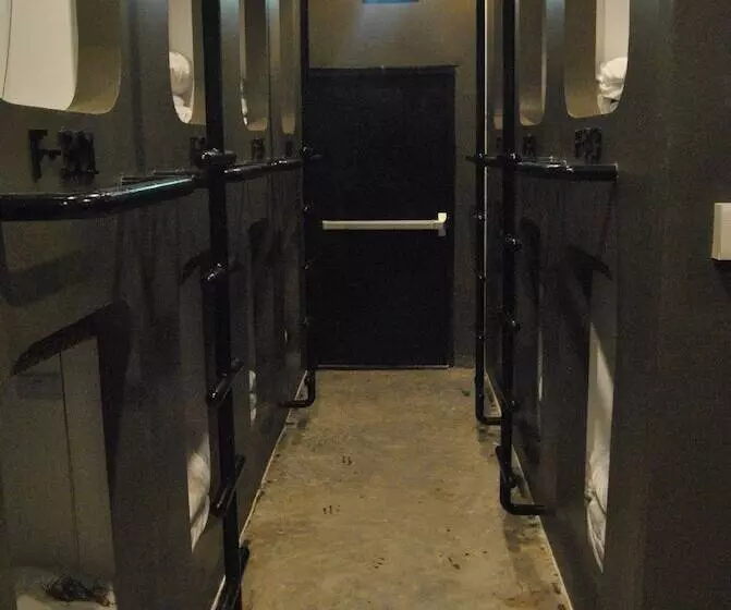 Hotelli Capsule Hostel Chiangkhan