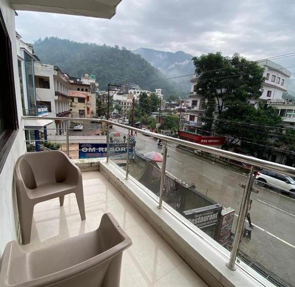 هتل Dev Palace By Wb Inn