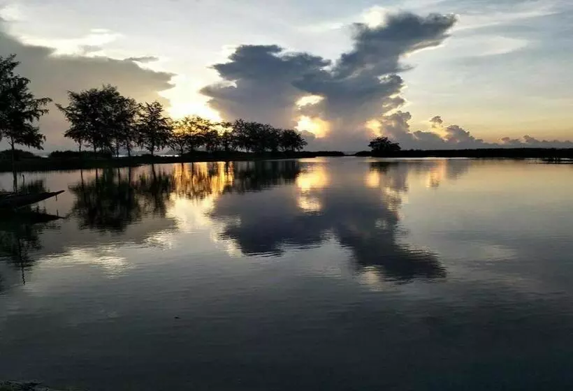 Hotelli Hadthong Resort