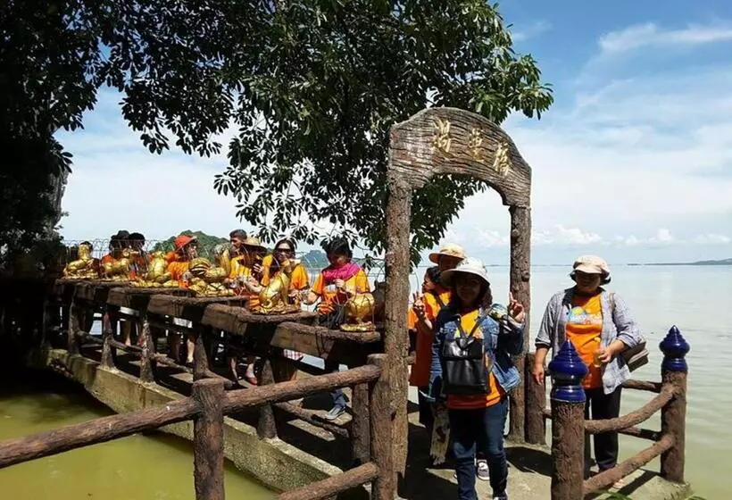 Hotelli Hadthong Resort