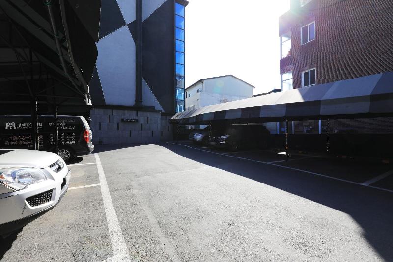 فندق M7 Business