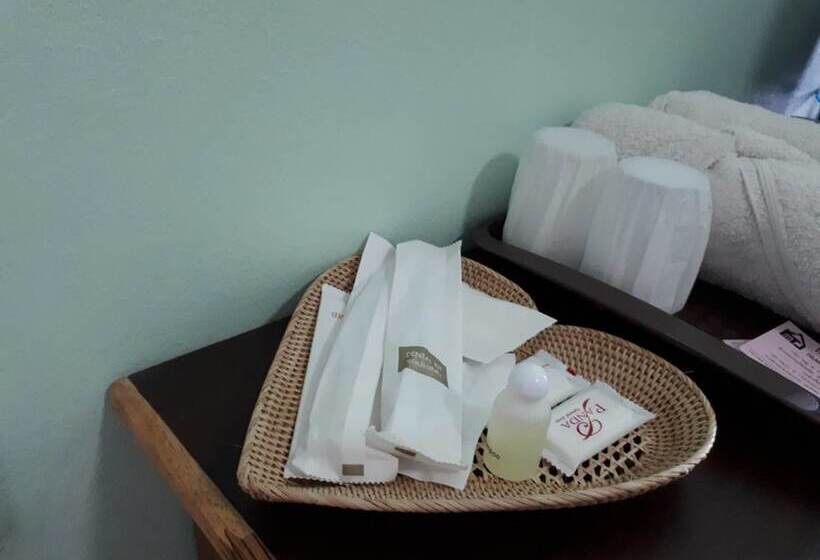 Hotel Prakhonchai Resort