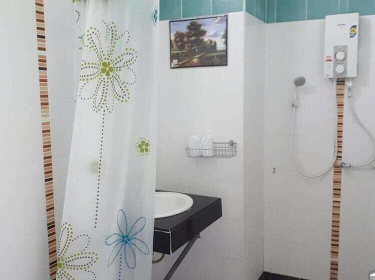 Hotel Prakhonchai Resort