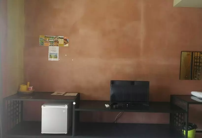 Hotelli River & Flowers Resort