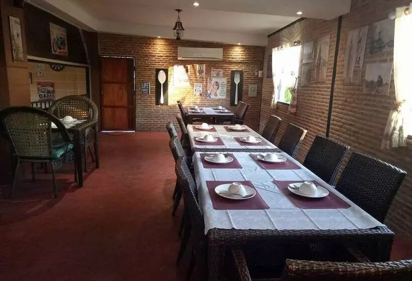 Hotelli River & Flowers Resort