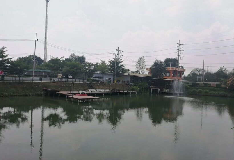 호텔 River & Flowers Resort