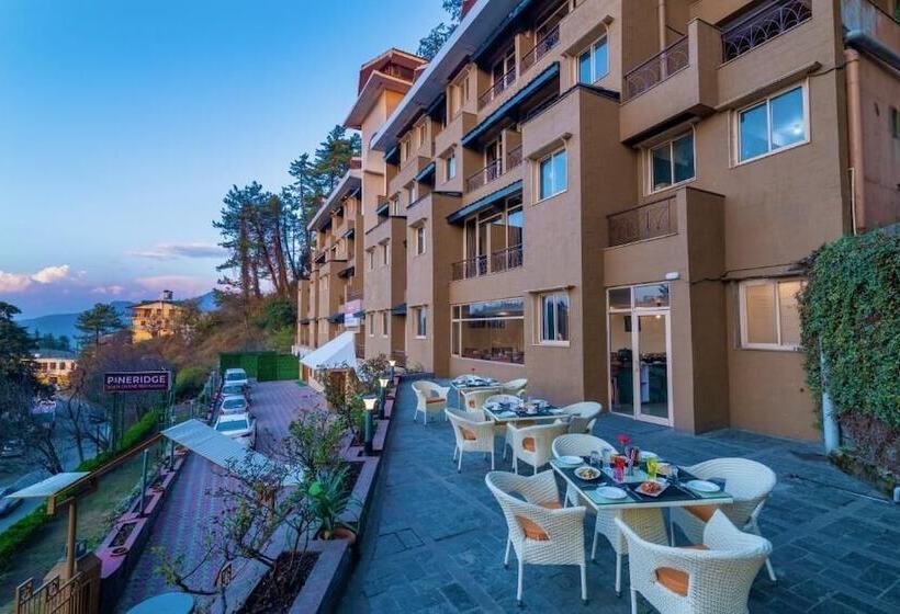 ホテル Summit Naldehra Grand Resort & Spa