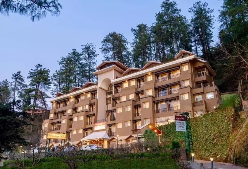 Hotelli Summit Naldehra Grand Resort & Spa