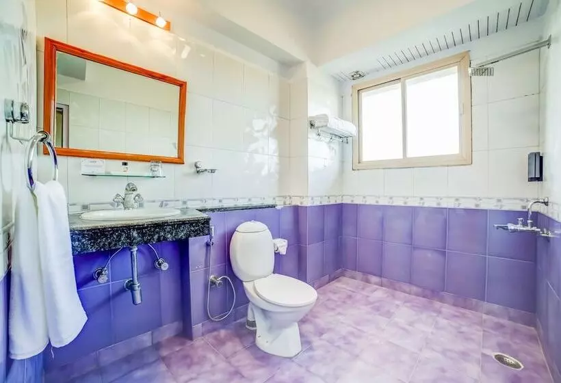 Hotelli Summit Naldehra Grand Resort & Spa