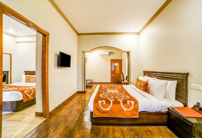 ホテル Summit Naldehra Grand Resort & Spa