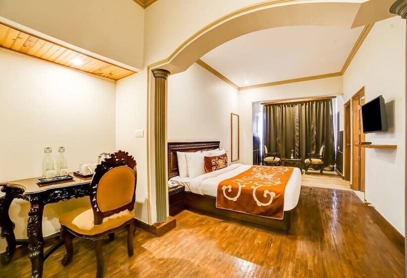 ホテル Summit Naldehra Grand Resort & Spa