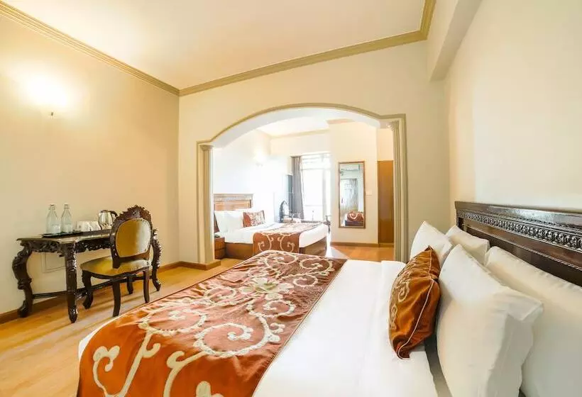 Hotelli Summit Naldehra Grand Resort & Spa