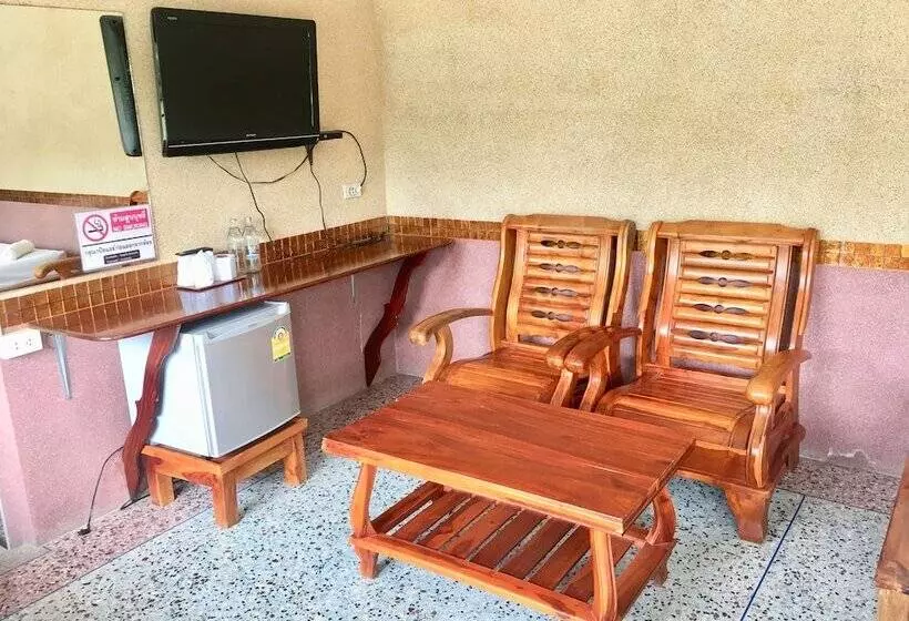 ホテル Teepak Suanmon