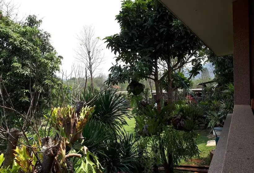 ホテル Teepak Suanmon