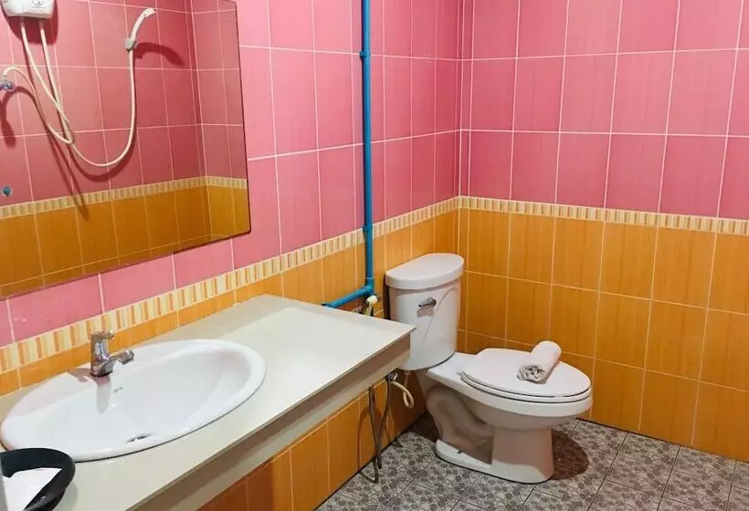 ホテル Teepak Suanmon