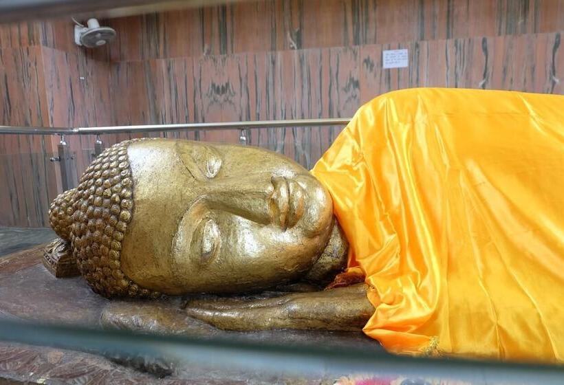 호텔 The Imperial Kushinagar