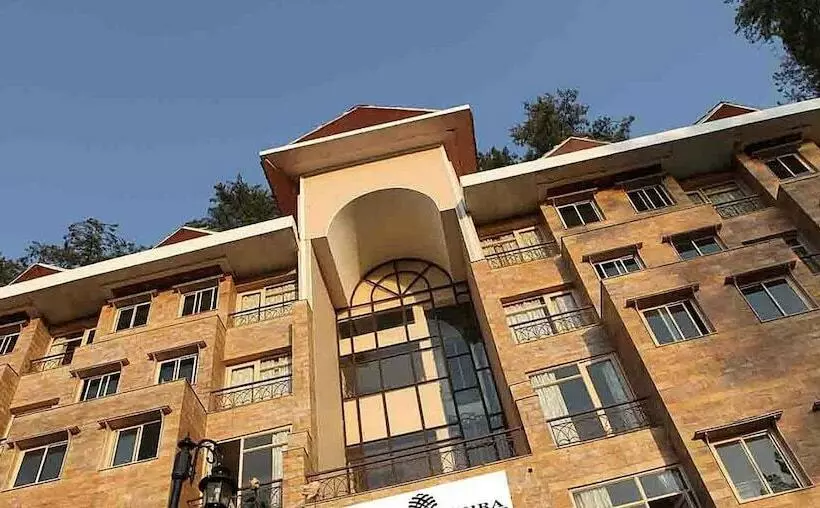 Hotelli Summit Naldehra Grand Resort & Spa