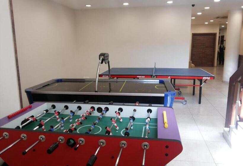 בית מלון כפרי The Red Maple Mashal