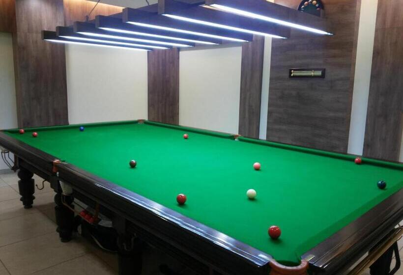 בית מלון כפרי The Red Maple Mashal