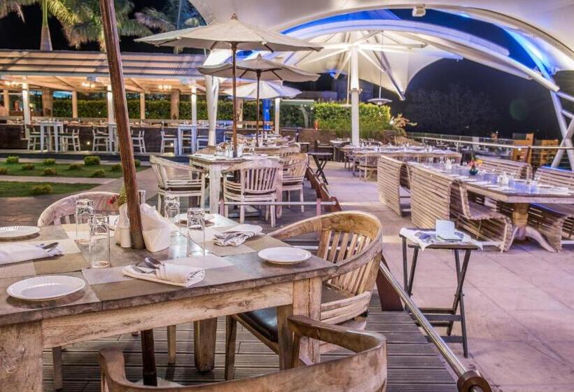 בית מלון כפרי The Red Maple Mashal