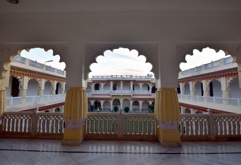 Menal Jungle Safari Resort