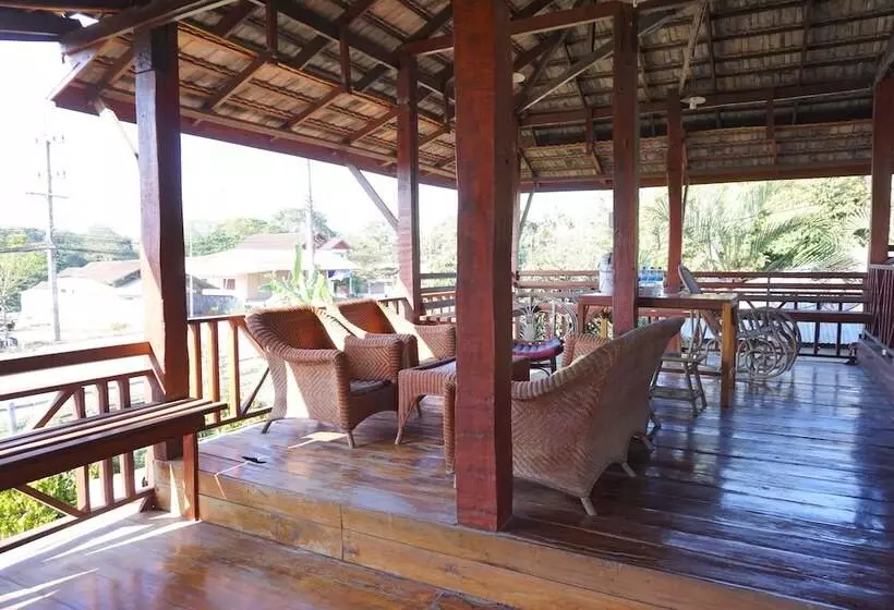 Majatalo Baan Thai Samuckee Chiangkhan