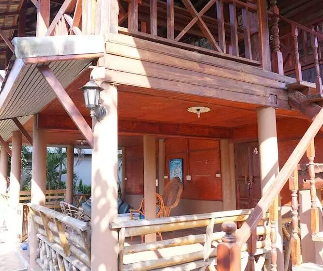 Majatalo Baan Thai Samuckee Chiangkhan