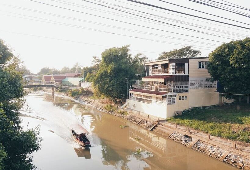 بنسيون Green Riverside Homestay