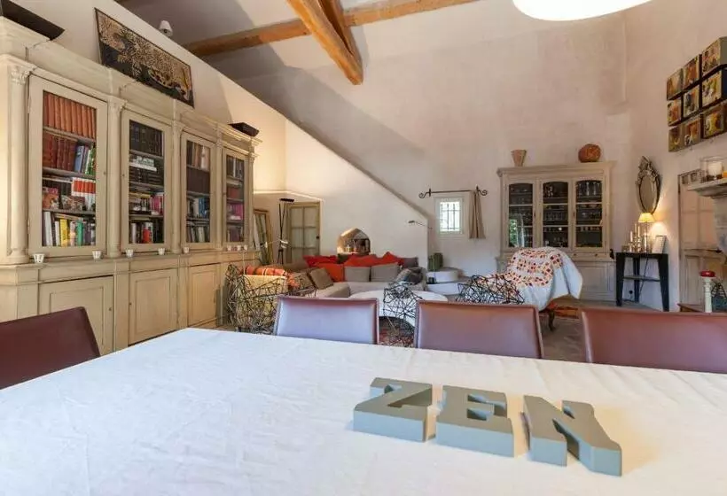 ペンション La Louvière Des Bruyères