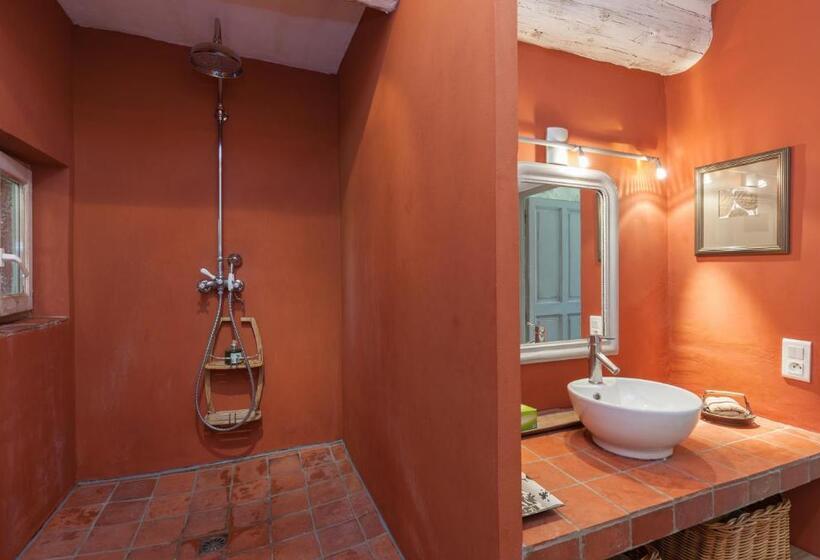 بنسيون La Louvière Des Bruyères