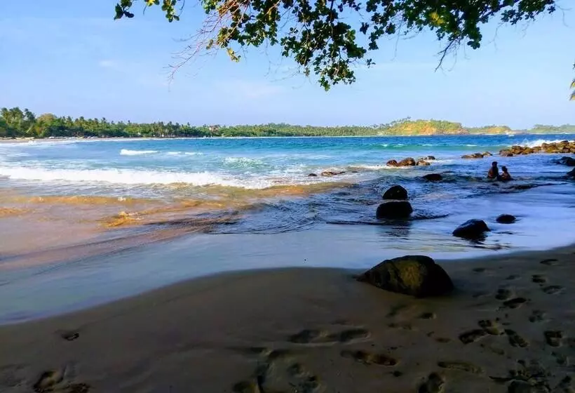 Majatalo Paradise Beach House