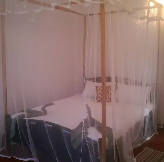 Majatalo Paradise Beach House