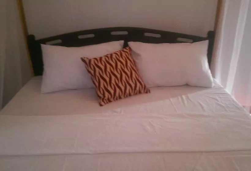 Majatalo Paradise Beach House