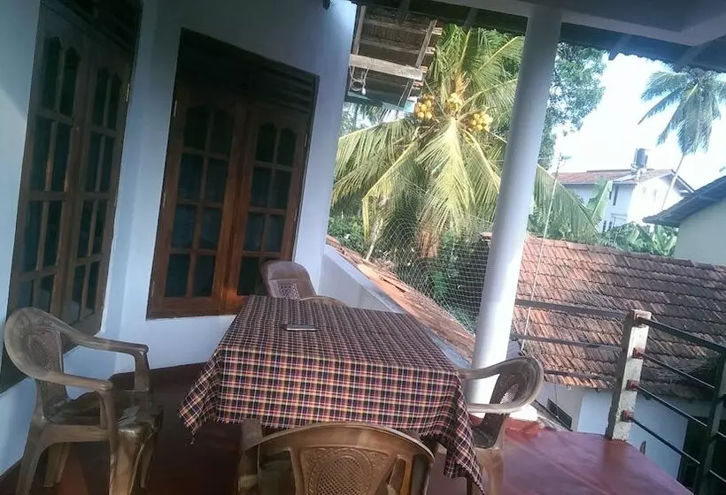 Majatalo Paradise Beach House