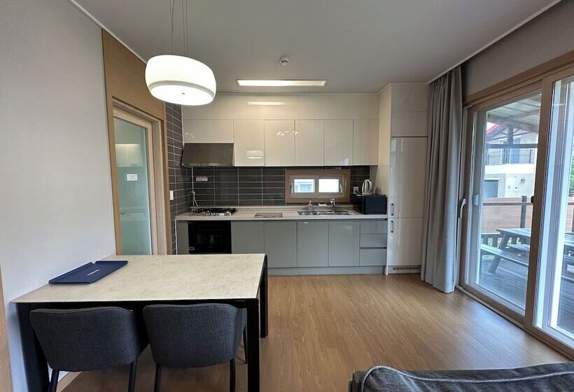 פנסיון Le Comte Bleu