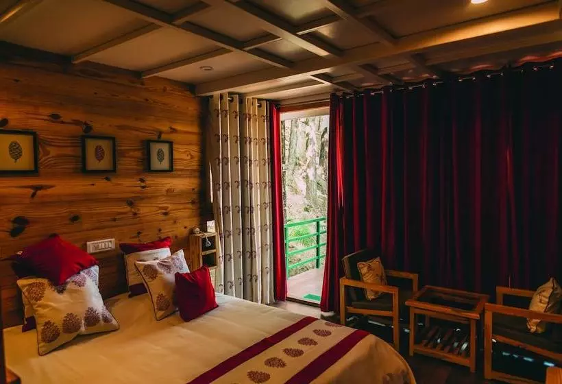استراحتگاه The Sal Woods Forest Retreat & Spa