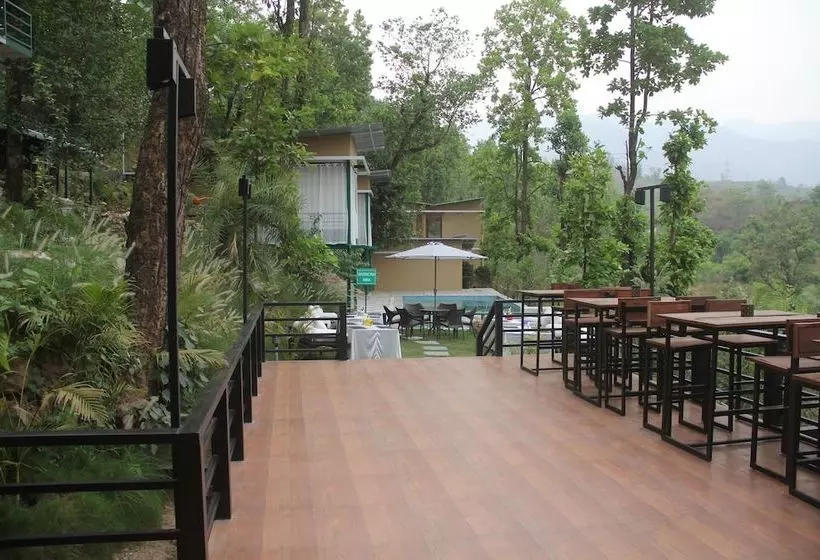 استراحتگاه The Sal Woods Forest Retreat & Spa
