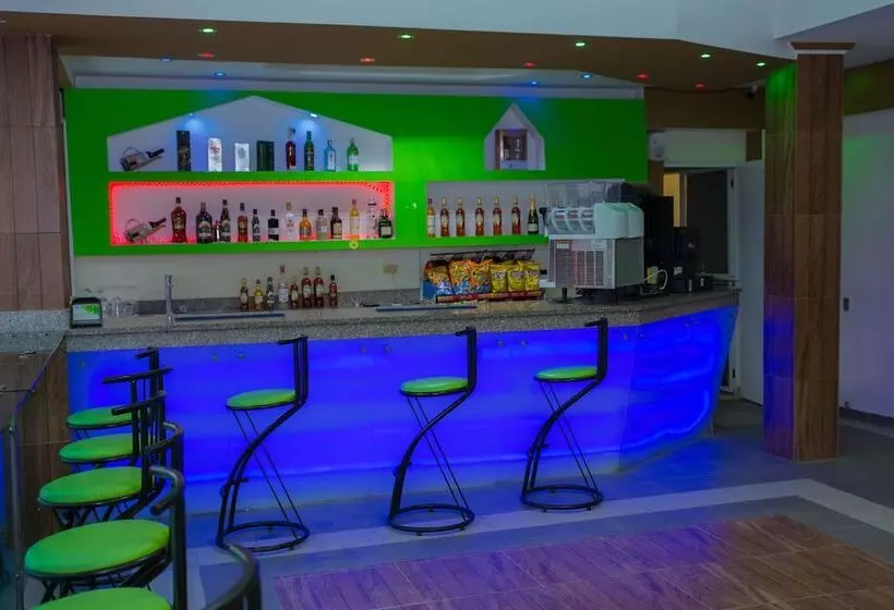 Aparta Hotel Don Olivo